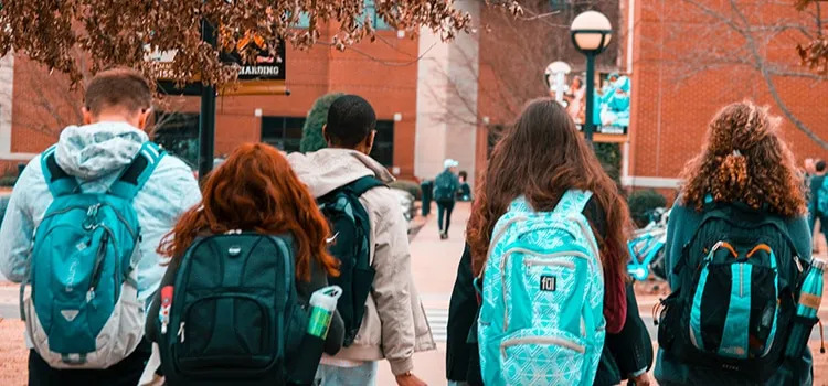 Van MBO naar HBO? Dit zijn de 4 grootste verschillen