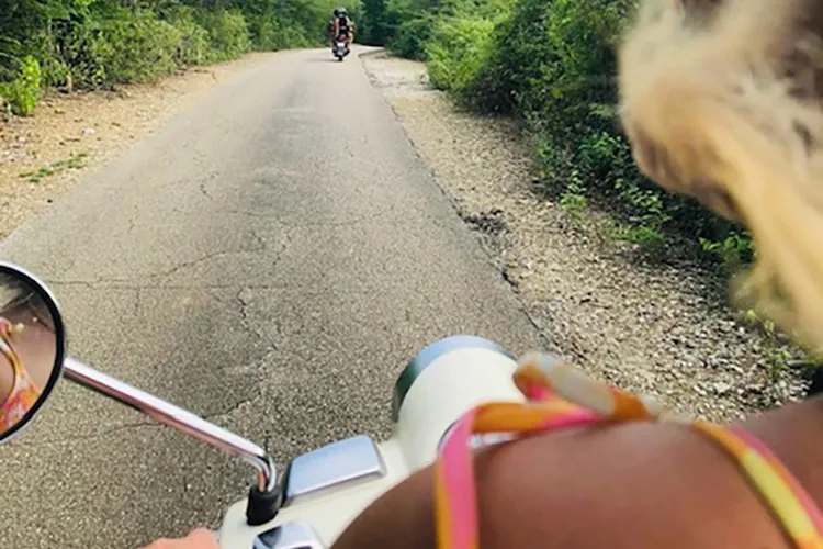 tussenjaar carice reizen scooter
